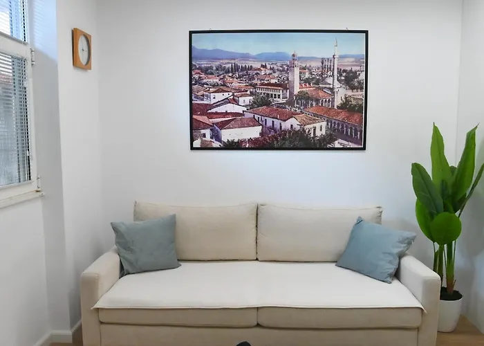 Apartamento Lois Tirana